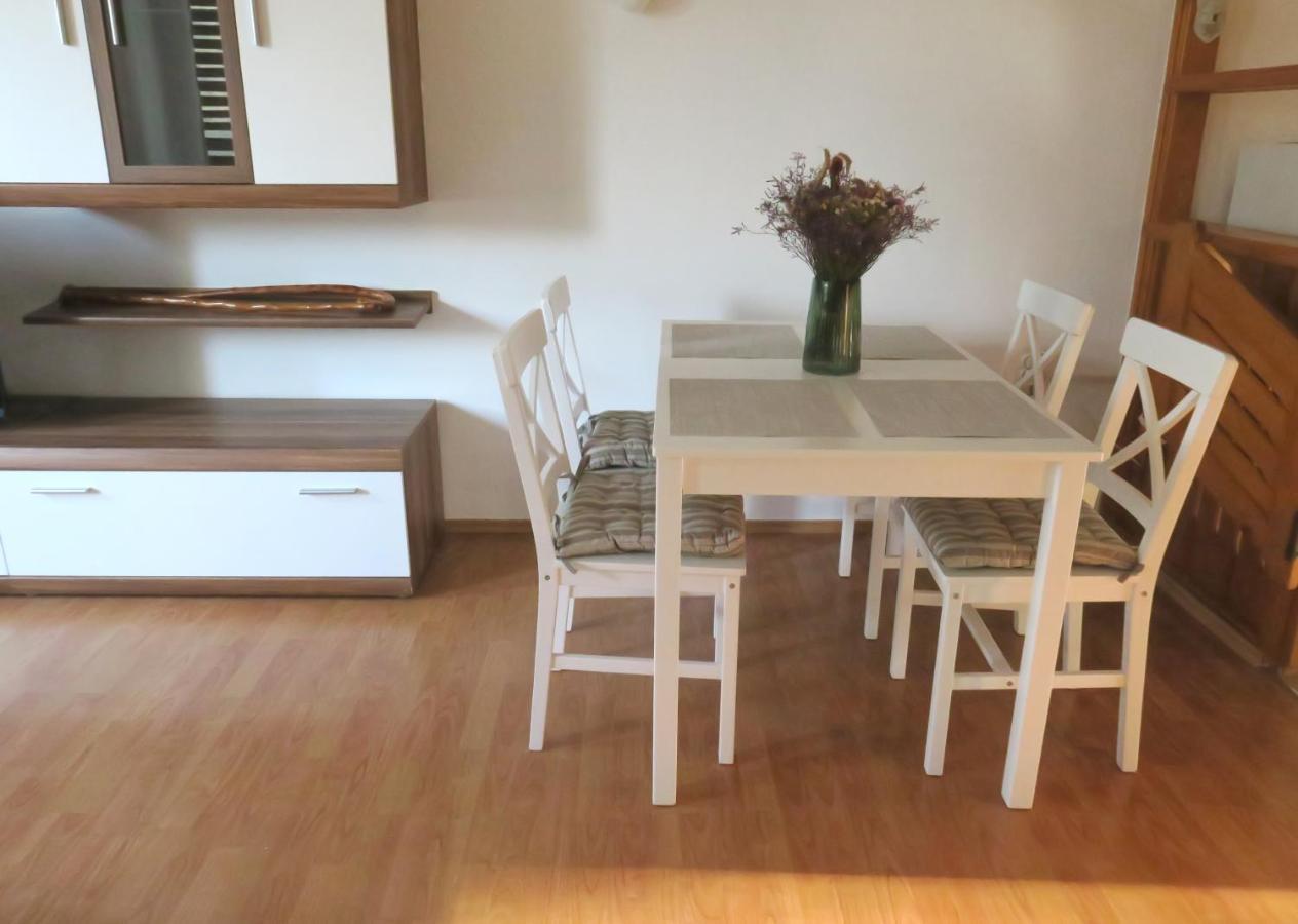 Elda Apartment Pula Ngoại thất bức ảnh